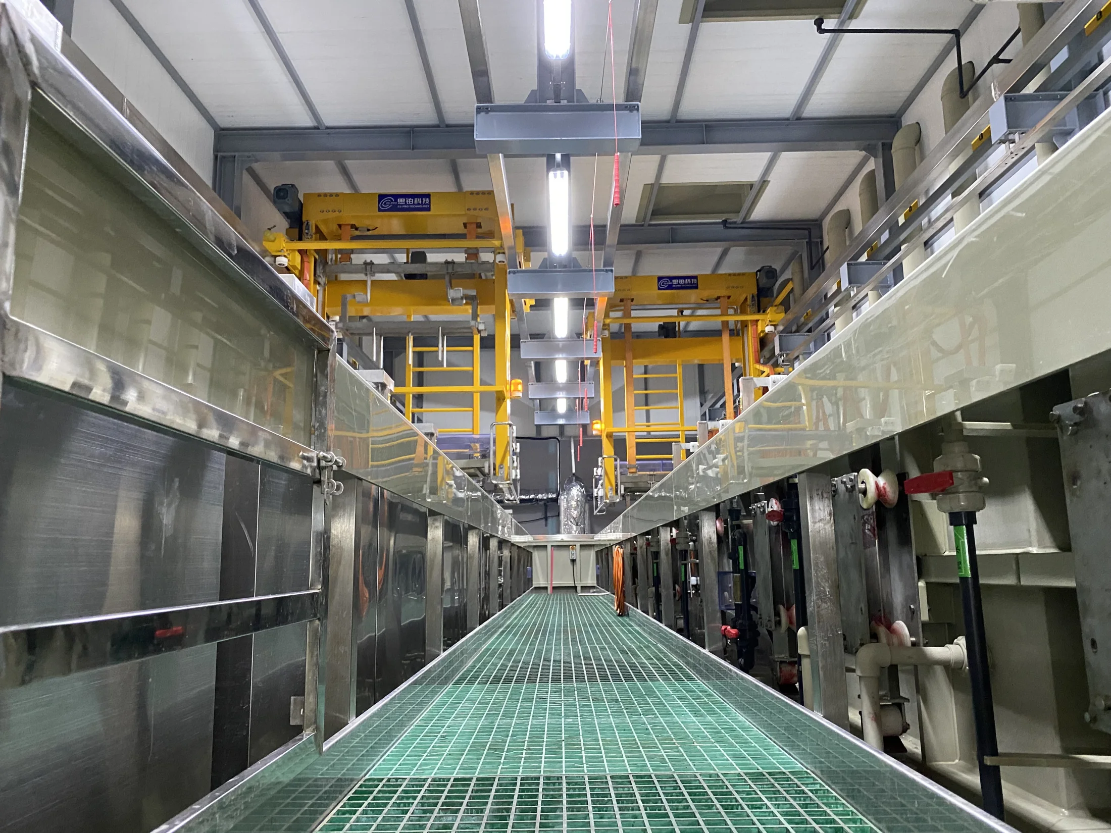 Automatic Gantry-Type PVD Cleaning Line